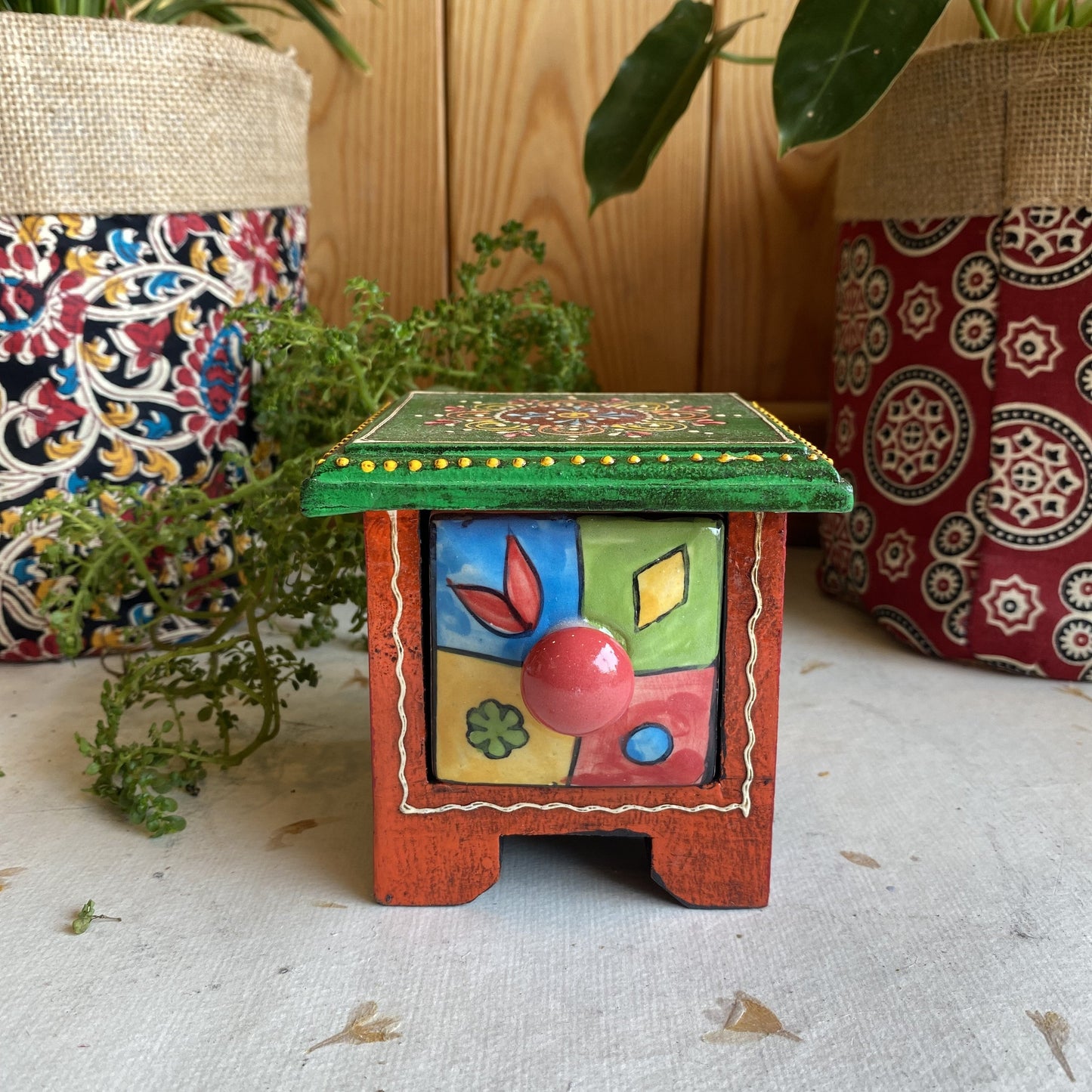 Hand-Painted Wooden Chest With 1 Ceramic Drawer – Miniature Storage Box