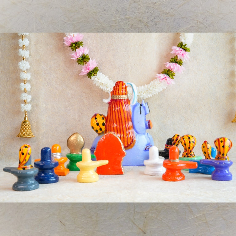 Navarathri Golu Dolls Jyothi Lingam Set with vibrant Shiva Lingams and a central Shiva idol, beautifully handcrafted and painted.