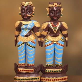 Marapachi Doll Set – Hand-Painted Wooden Couple Figurines in Blue and Gold with Traditional Detailing.