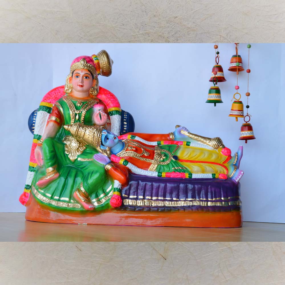 Handcrafted Navarathri Golu doll of Andal seated beside Lord Rangamannar, adorned with intricate detailing.