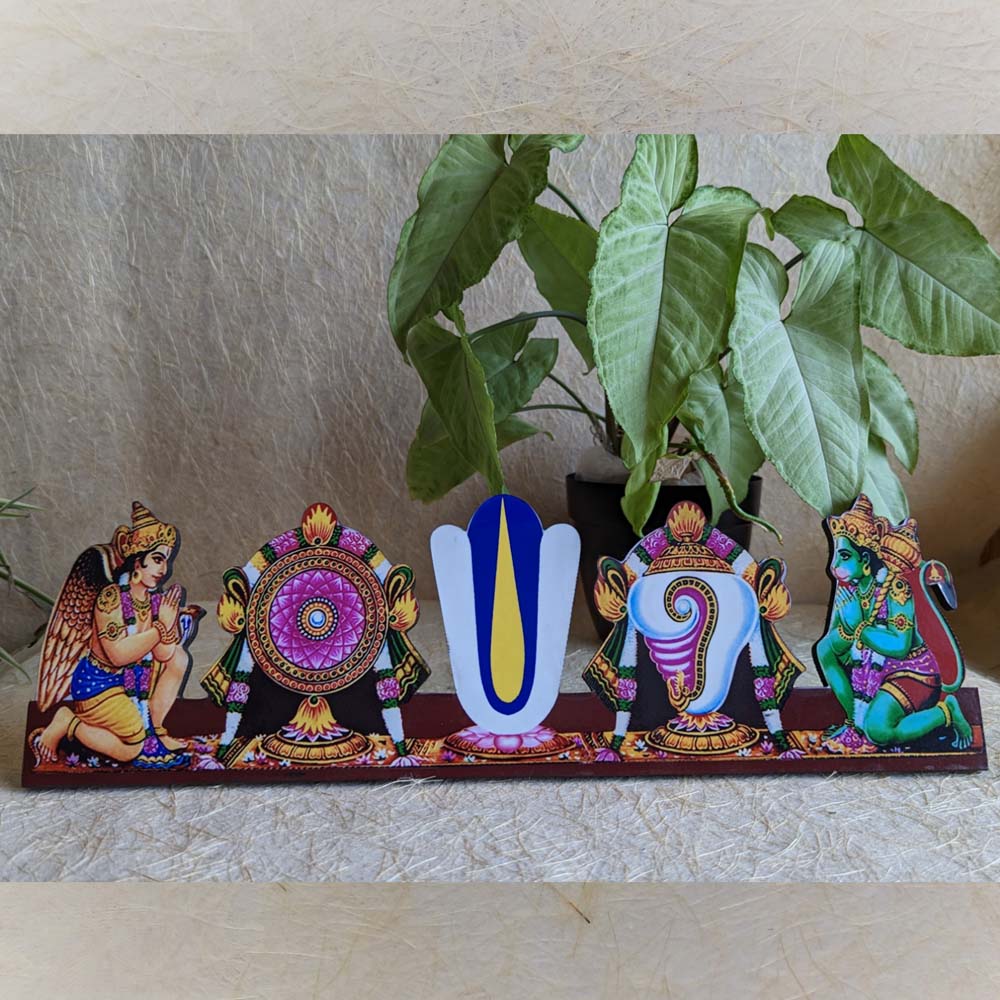 Vadakalai Thirunamam decorative stand featuring Thirunamam, Sudarshana Chakra, Shankha, Garuda, and Hanuman, perfect for pooja rooms and spiritual decor.