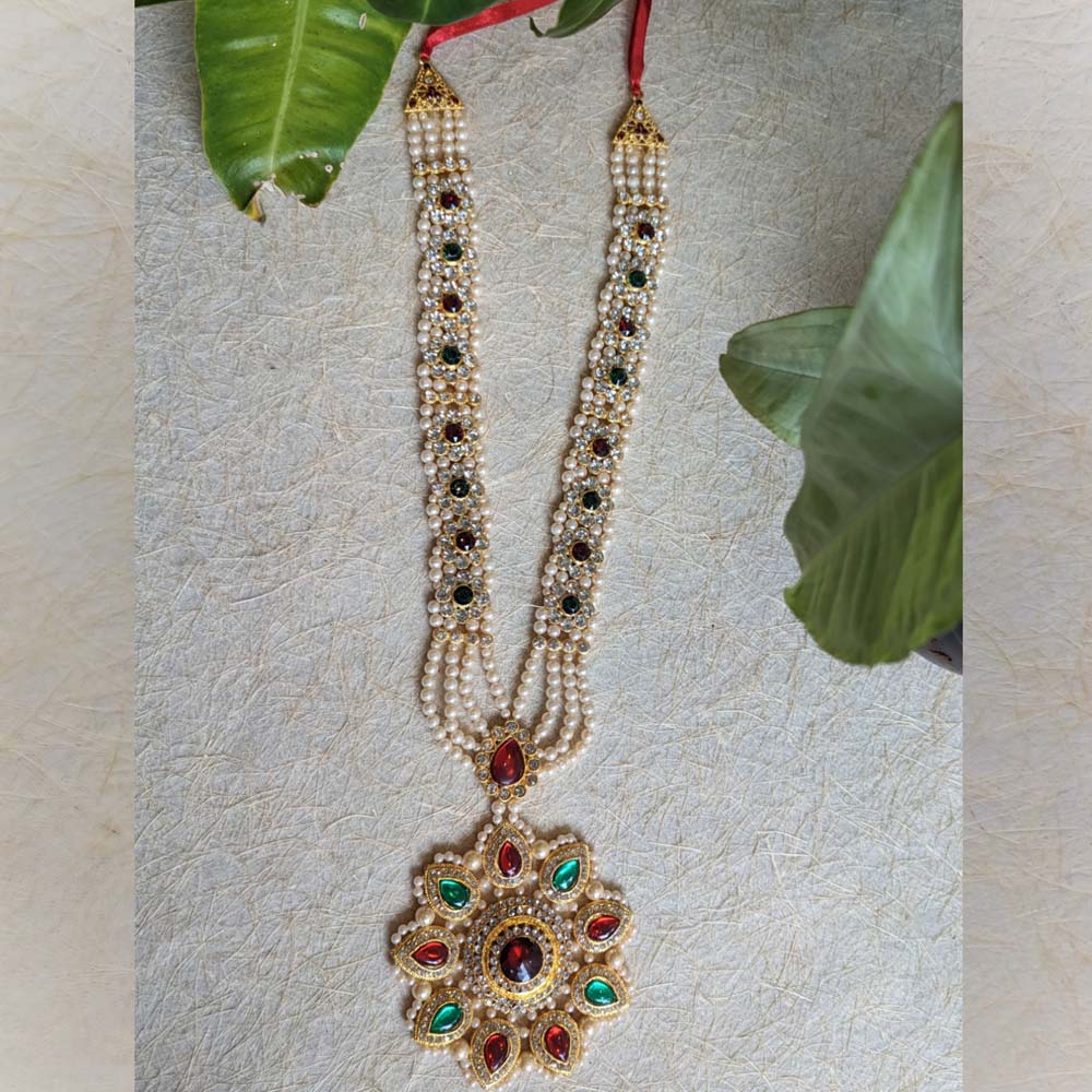 Elegant 17-inch pearl necklace with green and red gemstones and a floral centerpiece, perfect for weddings and festive occasions.