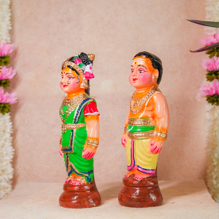 Handcrafted Navarathri Golu Dolls Mama-Mami (Pattai) set depicting a traditional South Indian couple in vibrant festive attire.