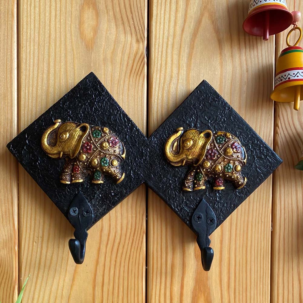 Enchanting Double Peacock Key Hook Black