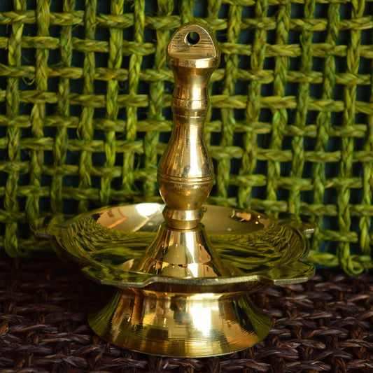 Eternal Sara Villakku 5 – Traditional Brass Oil Lamp for Rituals and Poojas